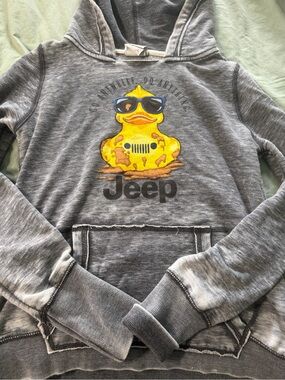 Jeep Women's Gray Pullover Hoodie with Yellow Duck Graphic